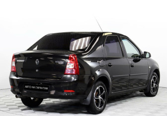 Подержанный автомобиль Renault Logan Sedan 2013 года (3 фото)