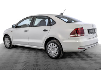 Подержанный автомобиль Volkswagen Polo Sedan 2019 года (7 фото)