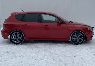 Подержанный автомобиль Mazda 3 Hatchback 2006 года (4 фото)