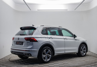Подержанный автомобиль Volkswagen Tiguan 2021 года (5 фото)