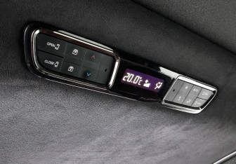 Подержанный автомобиль GAC M8 2024 года (26 фото)