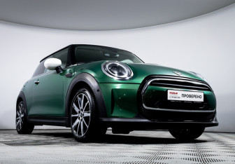 Подержанный автомобиль MINI Hatch 2021 года (19 фото)