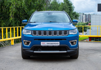 Подержанный автомобиль Jeep Compass 2019 года (2 фото)