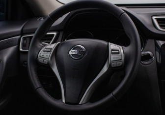 Подержанный автомобиль Nissan X-Trail 2017 года (15 фото)