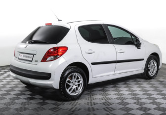 Подержанный автомобиль Peugeot 207 Hatchback 2010 года (5 фото)