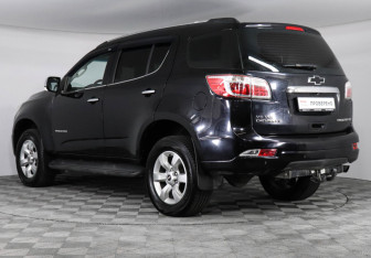 Подержанный автомобиль Chevrolet TrailBlazer 2014 года (4 фото)