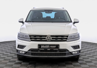 Подержанный автомобиль Volkswagen Tiguan 2017 года (2 фото)