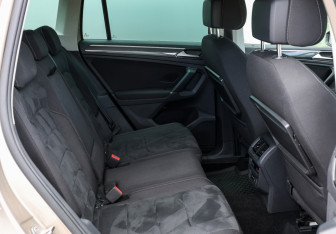 Подержанный автомобиль Volkswagen Tiguan 2018 года (12 фото)