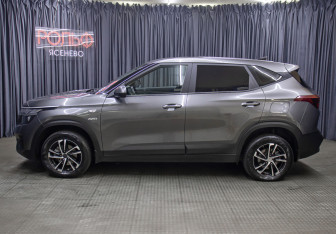Подержанный автомобиль Kia Seltos 2021 года (7 фото)