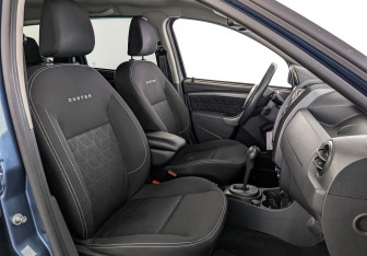 Подержанный автомобиль Renault Duster 2015 года (23 фото)