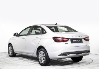 Подержанный автомобиль LADA (ВАЗ) Vesta Sedan 2024 года (7 фото)