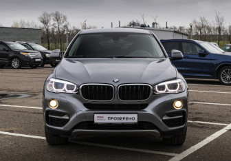 Подержанный автомобиль BMW X6 2019 года (3 фото)