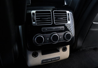 Подержанный автомобиль Land Rover Range Rover 2013 года (7 фото)