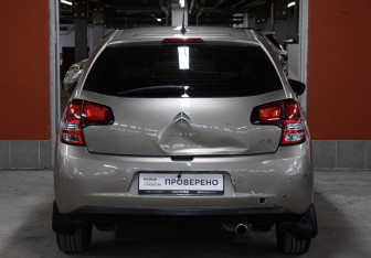 Подержанный автомобиль Citroen C3 Hatchback 2011 года (6 фото)