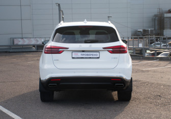 Подержанный автомобиль Hongqi HS5 2024 года (6 фото)