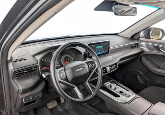 Подержанный автомобиль Haval Jolion 2023 года (16 фото)