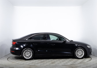 Подержанный автомобиль Audi A3 Sedan 2014 года (4 фото)