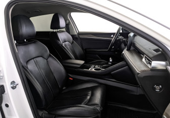 Подержанный автомобиль Kia K5 2021 года (24 фото)