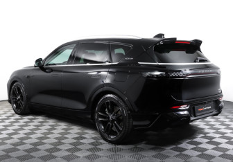 Подержанный автомобиль Voyah Free 2023 года (7 фото)