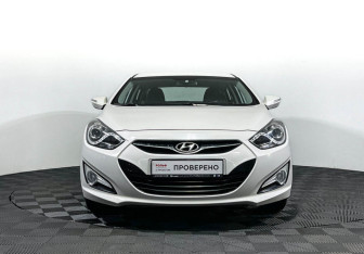 Подержанный автомобиль Hyundai i40 Sedan 2014 года (2 фото)