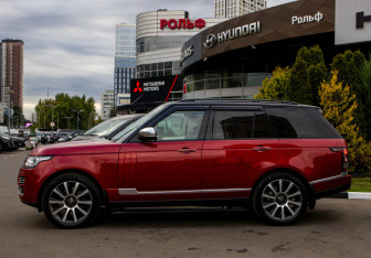 Подержанный автомобиль Land Rover Range Rover 2014 года (6 фото)