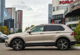 Подержанный автомобиль Volkswagen Tiguan 2017 года (6 фото)