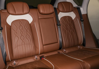 Подержанный автомобиль Voyah Free 2023 года (14 фото)