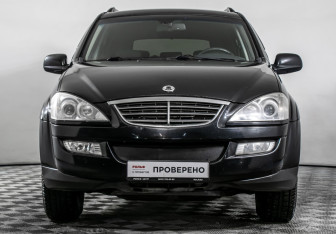 Подержанный автомобиль SsangYong Kyron 2012 года (2 фото)