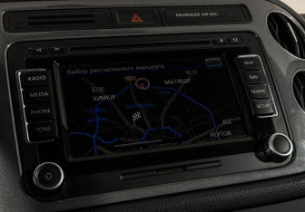 Подержанный автомобиль Volkswagen Tiguan 2012 года (16 фото)