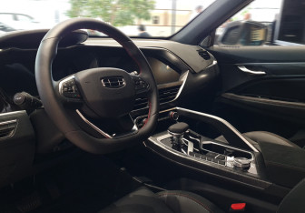 Новый Geely Tugella 2023 (5 фото)