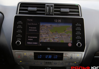 Подержанный автомобиль Toyota Land Cruiser Prado 2021 года (19 фото)