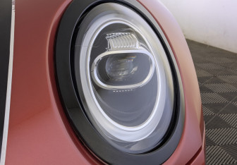 Подержанный автомобиль MINI Clubman Wagon 2020 года (11 фото)