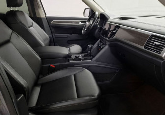 Подержанный автомобиль Volkswagen Teramont 2019 года (10 фото)