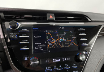 Подержанный автомобиль Toyota Camry Sedan 2019 года (14 фото)