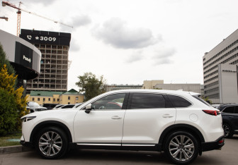 Подержанный автомобиль Mazda CX-9 2021 года (6 фото)