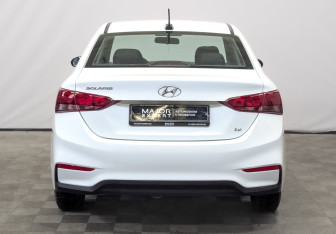 Подержанный автомобиль Hyundai Solaris Sedan 2018 года (6 фото)