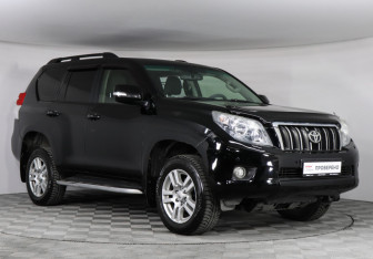 Подержанный автомобиль Toyota Land Cruiser Prado 2011 года (3 фото)