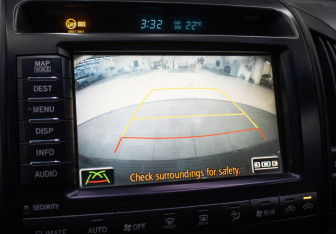 Подержанный автомобиль Toyota Land Cruiser Suv 2009 года (19 фото)