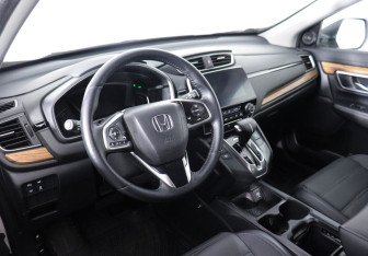 Подержанный автомобиль Honda CR-V 2017 года (8 фото)