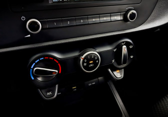 Подержанный автомобиль Kia Rio Hatchback 2021 года (26 фото)