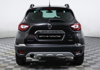 Подержанный автомобиль Renault Kaptur 2018 года (4 фото)
