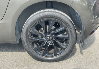 Подержанный автомобиль Citroen DS4 2012 года (12 фото)