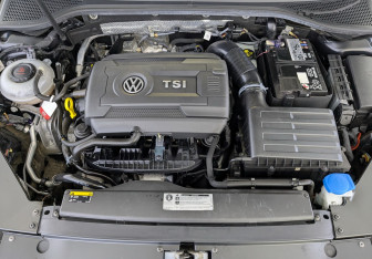Подержанный автомобиль Volkswagen Passat Sedan 2018 года (11 фото)