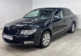 Подержанный автомобиль Skoda Superb Liftback 2011 года (2 фото)