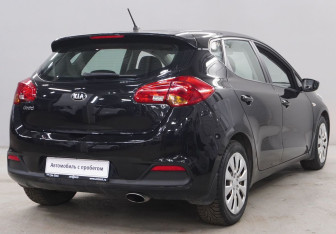 Подержанный автомобиль Kia Ceed Hatchback 2013 года (5 фото)