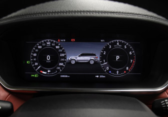 Подержанный автомобиль Land Rover Range Rover Sport 2020 года (13 фото)