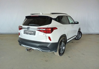 Подержанный автомобиль Kia Seltos 2021 года (4 фото)