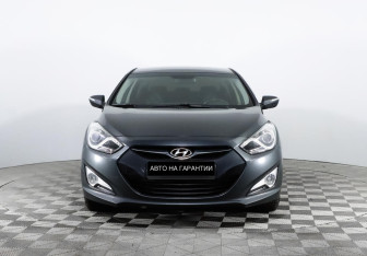 Подержанный автомобиль Hyundai i40 Sedan 2015 года (2 фото)