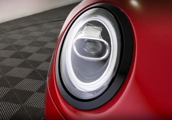 Подержанный автомобиль MINI Hatch 2021 года (17 фото)