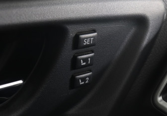 Подержанный автомобиль Subaru Forester Suv 2016 года (15 фото)